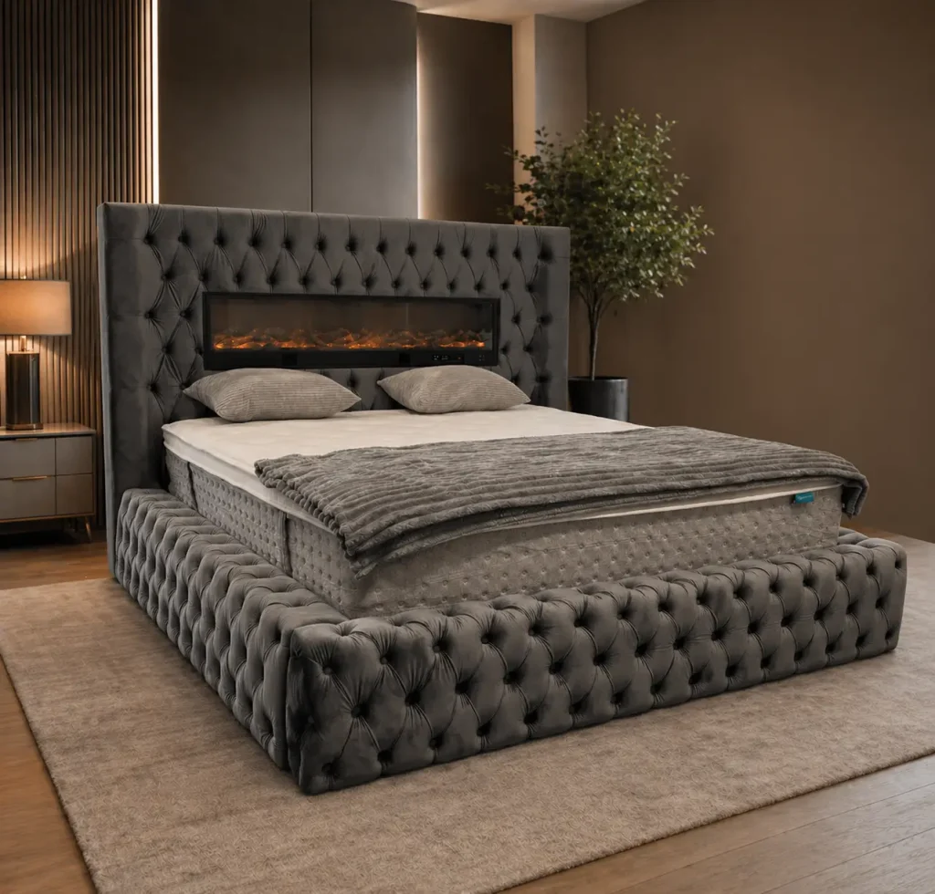 Luxuriöses Chesterfield Bett mit gestepptem Kopfteil und Designelement im Möbel Plaza Showroom Hamburg