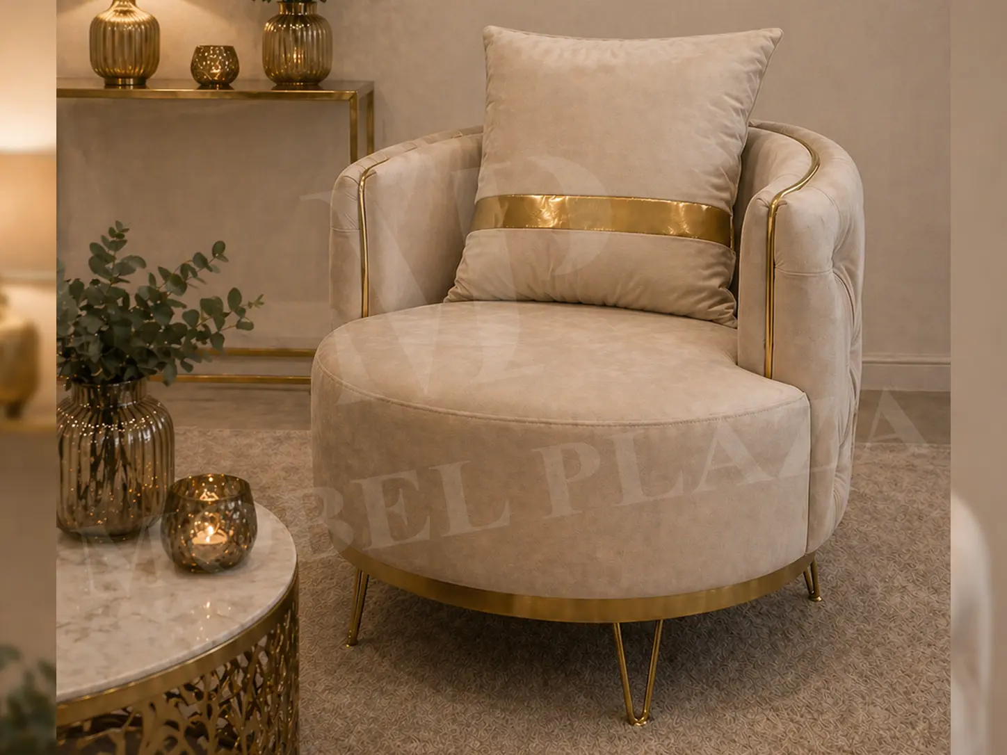 Beiges Chesterfield Sofa in der Möbel Galerie Hamburg von Möbel Plaza