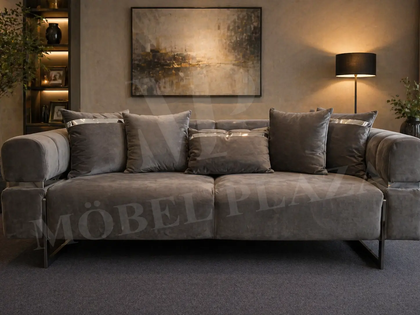 Modernes graues Sofa in der Möbel Galerie Hamburg bei Möbel Plaza